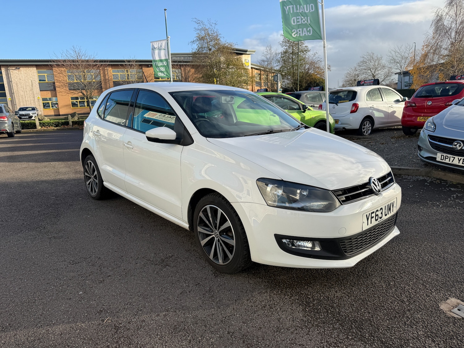Used Volkswagen Polo 2014 for sale - 76896399: Photo 2
