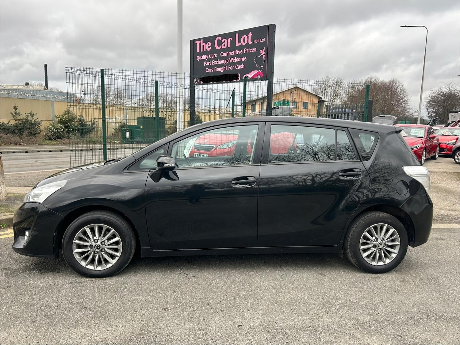 Used Toyota Verso 2016 for sale - 77590123: Photo 3