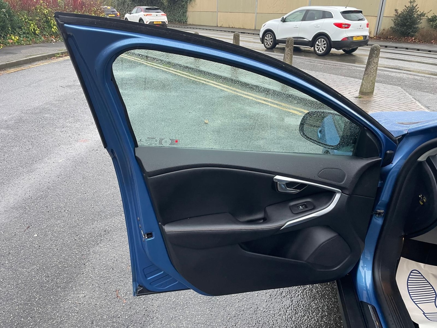 Used Volvo V40 2016 for sale - 76951388: Photo 17