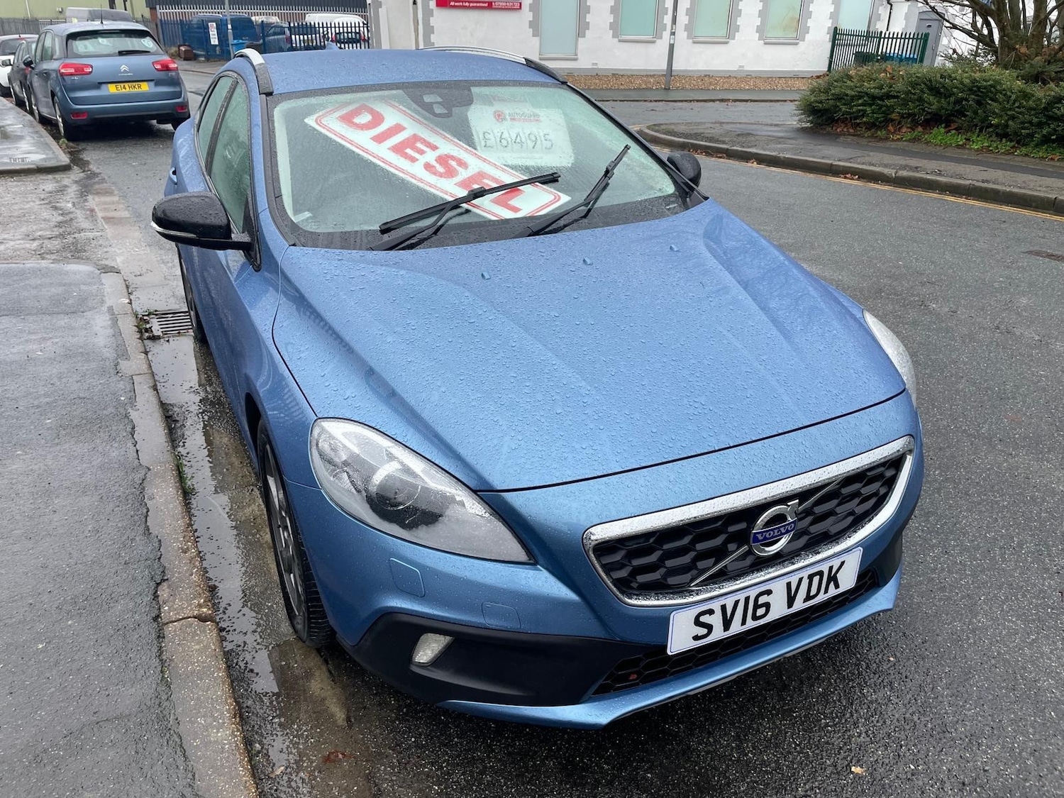 Used Volvo V40 2016 for sale - 76951388: Photo 2