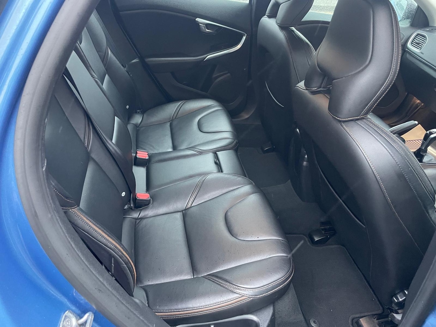 Used Volvo V40 2016 for sale - 76951388: Photo 20