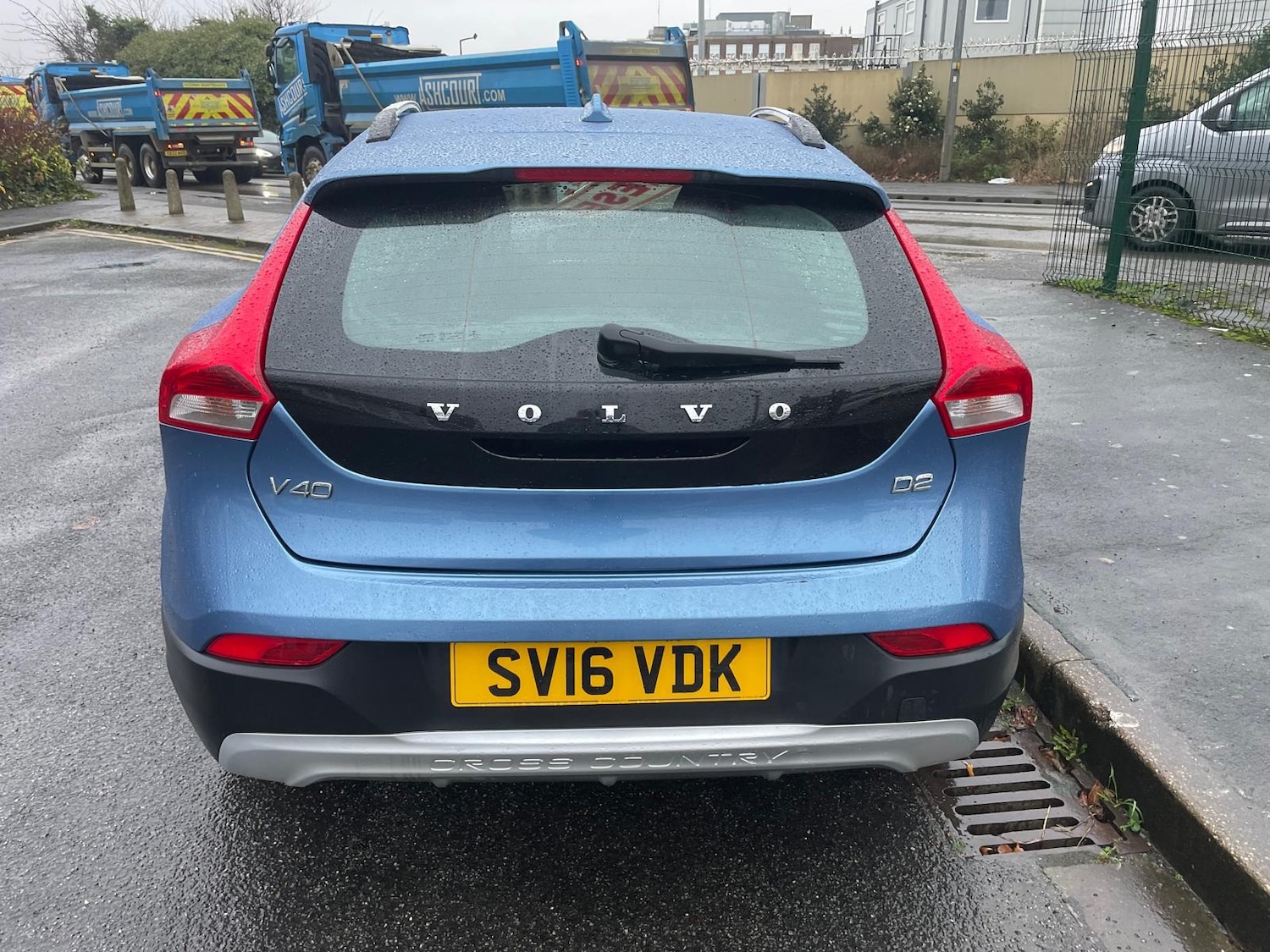 Used Volvo V40 2016 for sale - 76951388: Photo 4