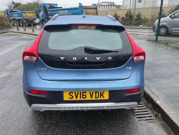 Used Volvo V40 2016 for sale - 76951388: Photo