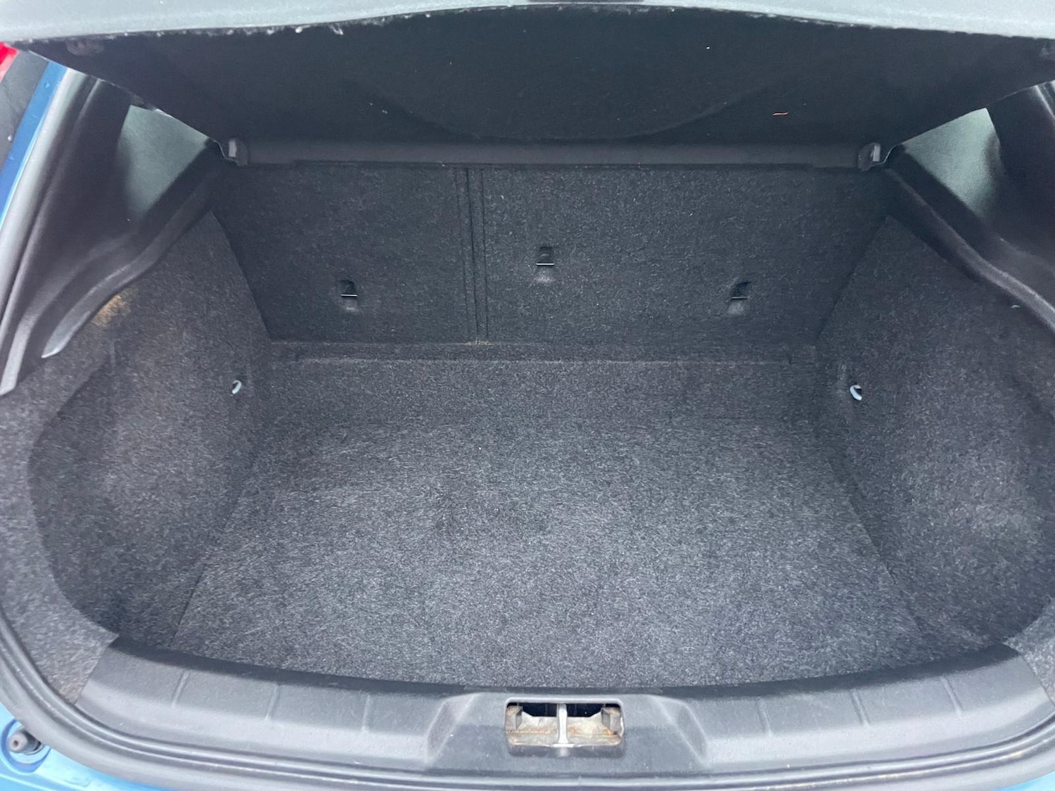 Used Volvo V40 2016 for sale - 76951388: Photo 6