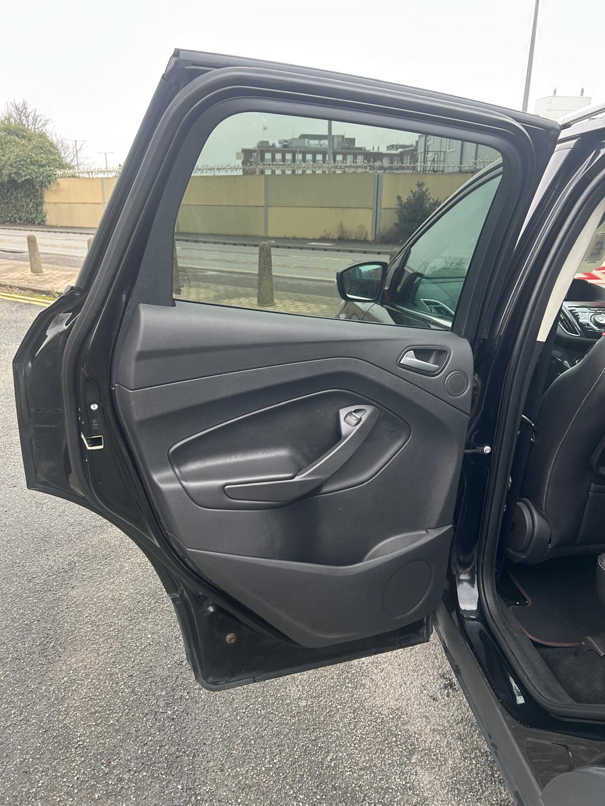 Used Ford Kuga 2014 for sale - 77300343: Photo 8