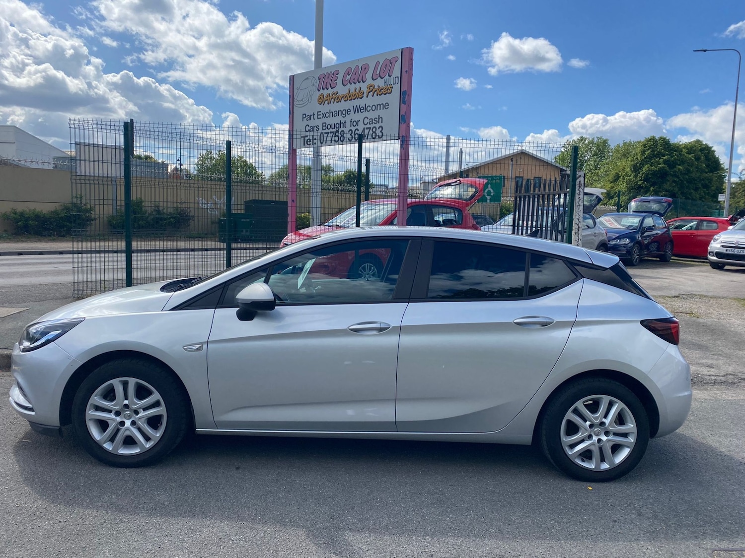 Used Vauxhall Astra 2018 for sale - 76664907: Photo 3