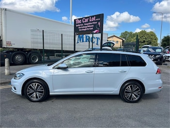 Used Volkswagen Golf 2017 for sale - 79081506: Photo