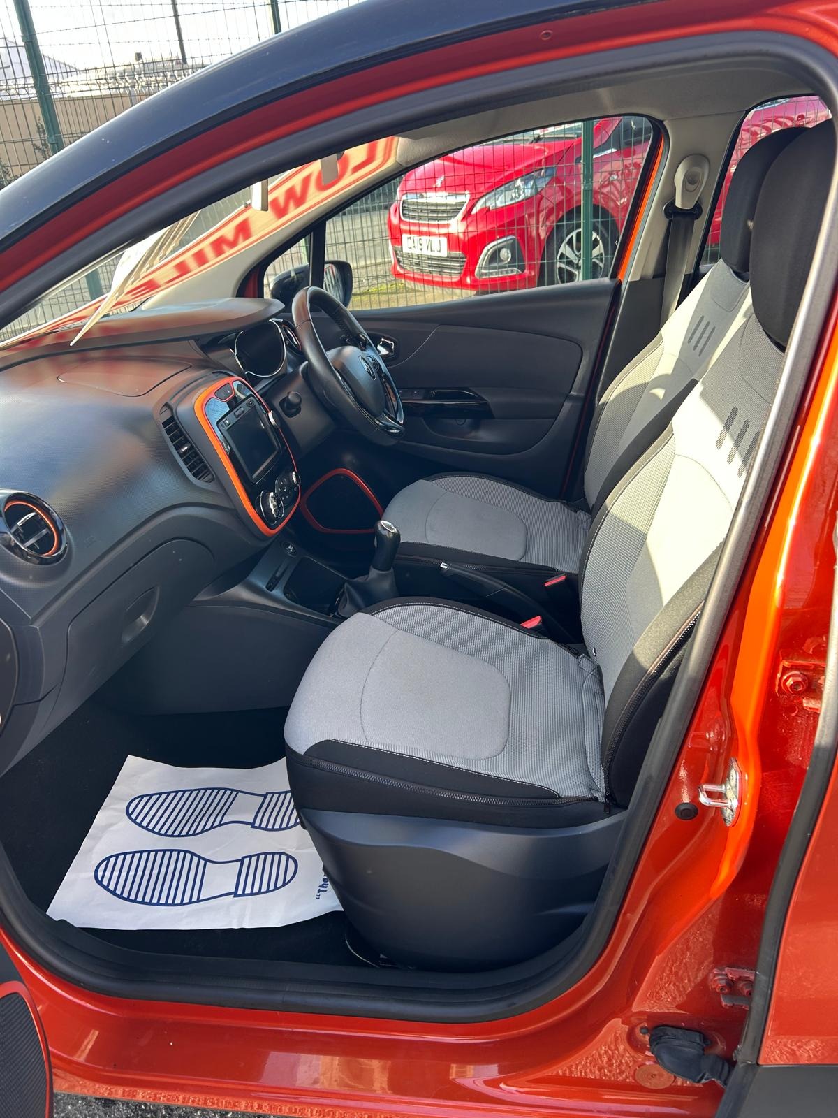 Used Renault Captur 2013 for sale - 77310991: Photo 5