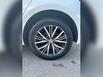 Used Volkswagen Golf 2017 for sale - 78282225: Photo