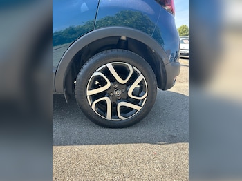 Used Renault Captur 2019 for sale - 79331551: Photo