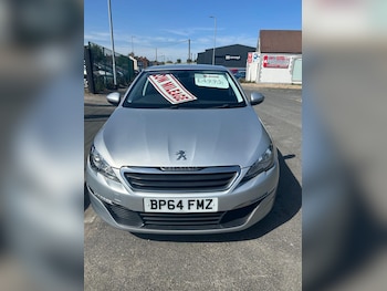 Used Peugeot 308 2015 for sale - 79333093: Photo