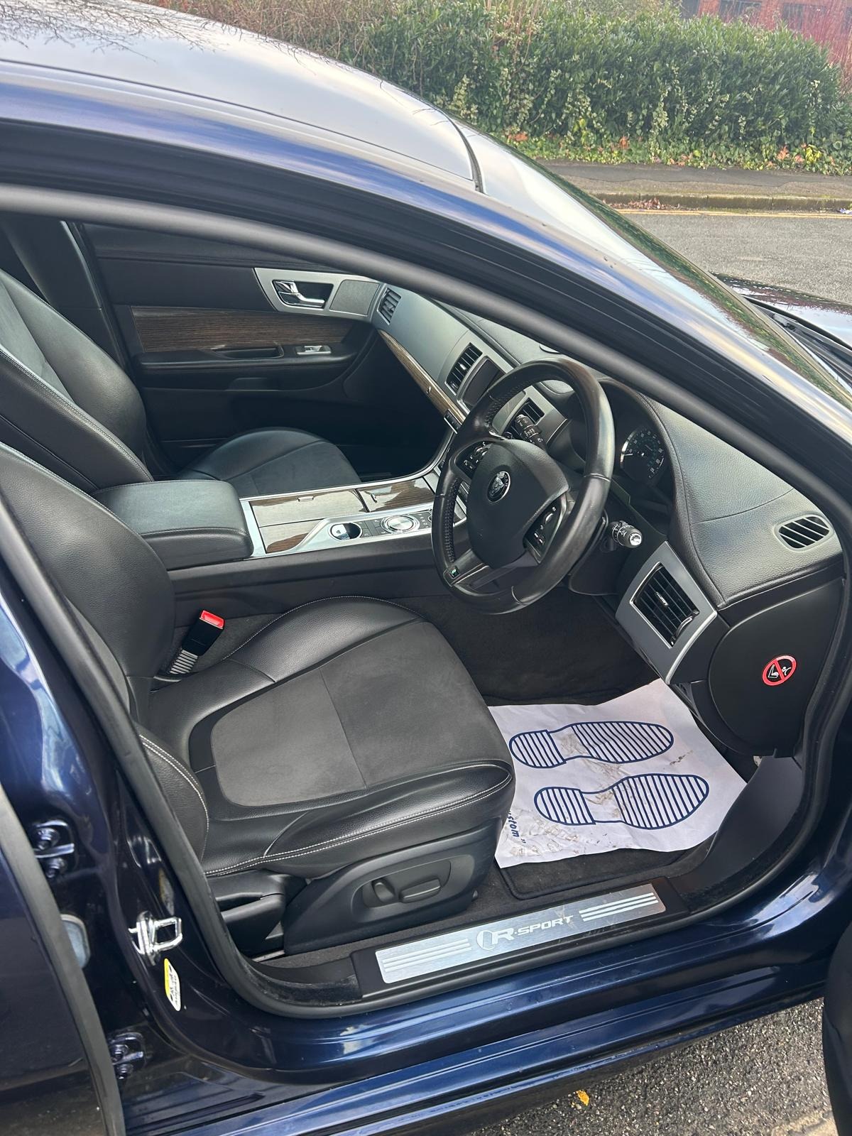 Used Jaguar XF 2014 for sale - 77241111: Photo 14