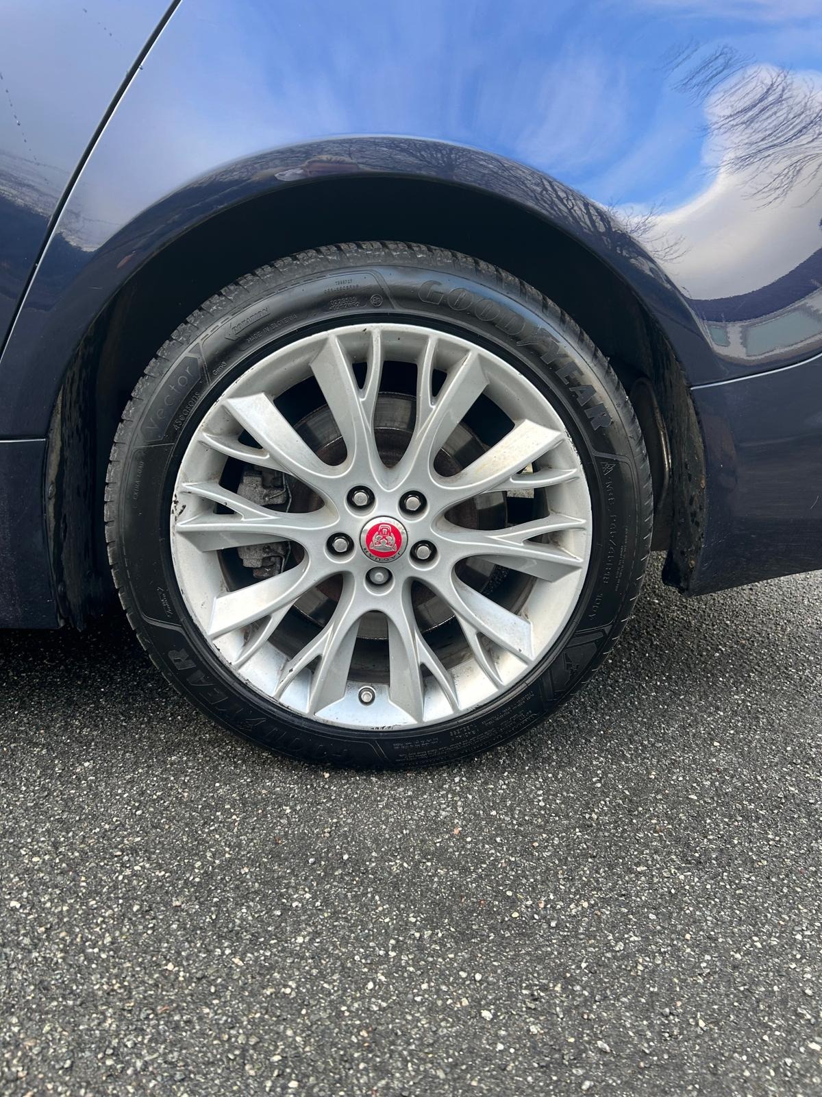 Used Jaguar XF 2014 for sale - 77241111: Photo 4