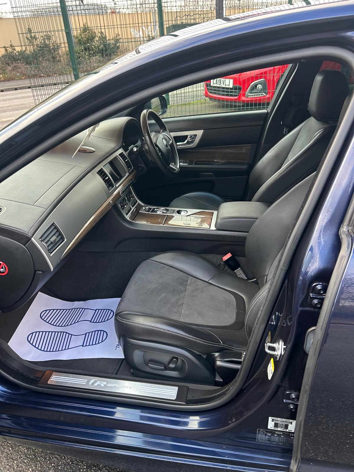 Used Jaguar XF 2014 for sale - 77241111: Photo 5