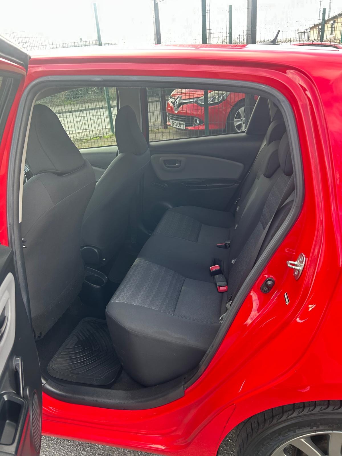 Used Toyota Yaris 2016 for sale - 77730553: Photo 7