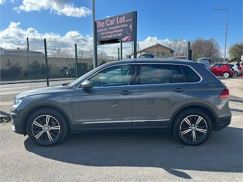 Used Volkswagen Tiguan 2017 for sale - 77997910: Photo
