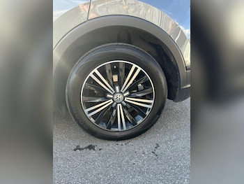 Used Volkswagen Tiguan 2017 for sale - 77997910: Photo