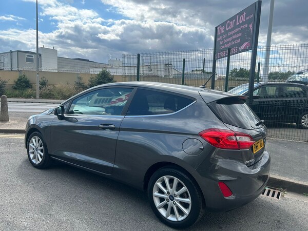 Used Ford Fiesta 2018 for sale - 75455685: Photo 9