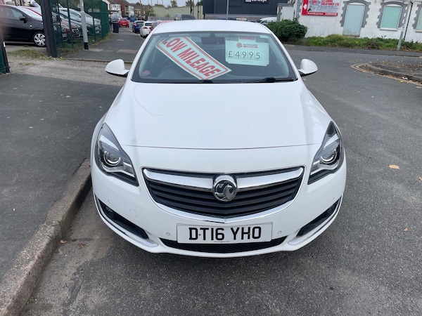 Used Vauxhall Insignia 2016 for sale - 76334859: Photo 2
