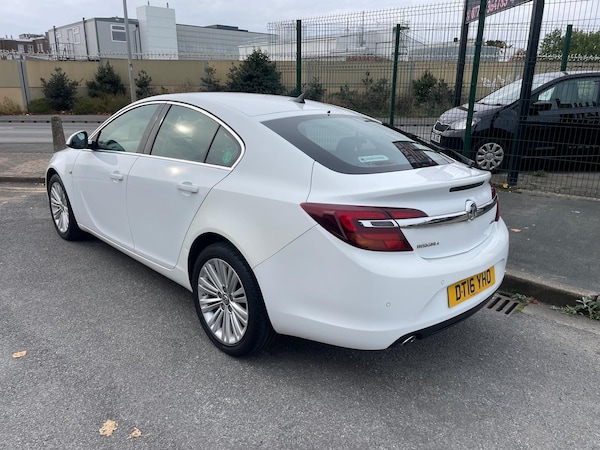 Used Vauxhall Insignia 2016 for sale - 76334859: Photo 3