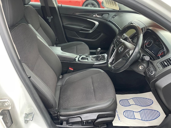 Used Vauxhall Insignia 2016 for sale - 76334859: Photo 9