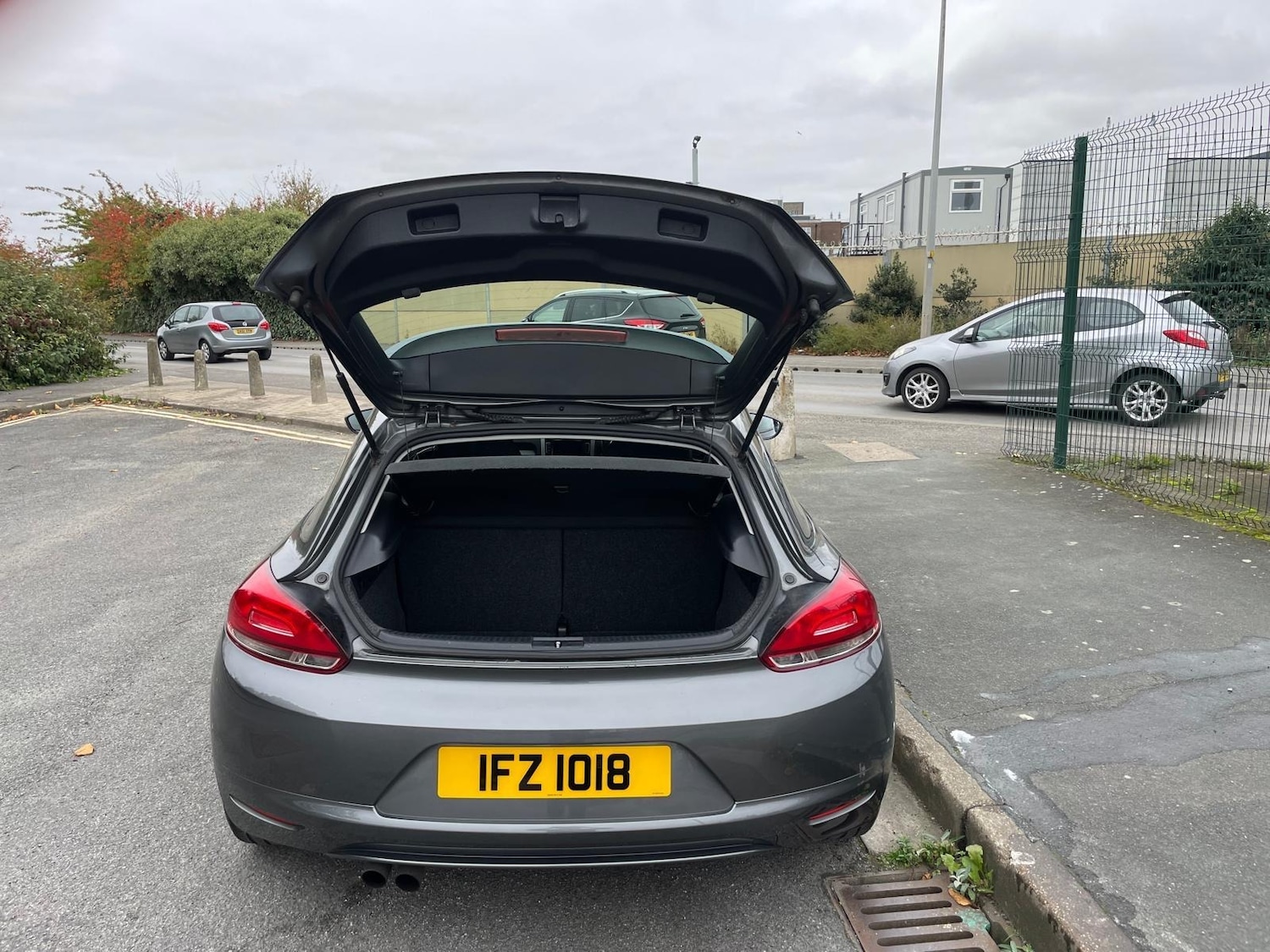 Used Volkswagen Scirocco 2011 for sale - 76319757: Photo 15