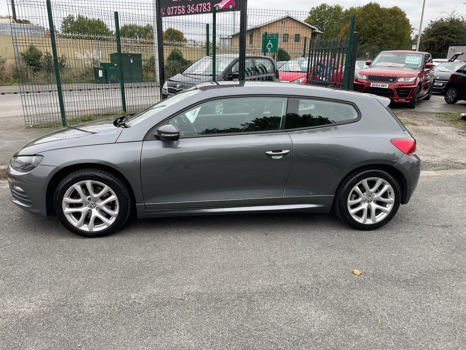 Used Volkswagen Scirocco 2011 for sale - 76319757: Photo 7