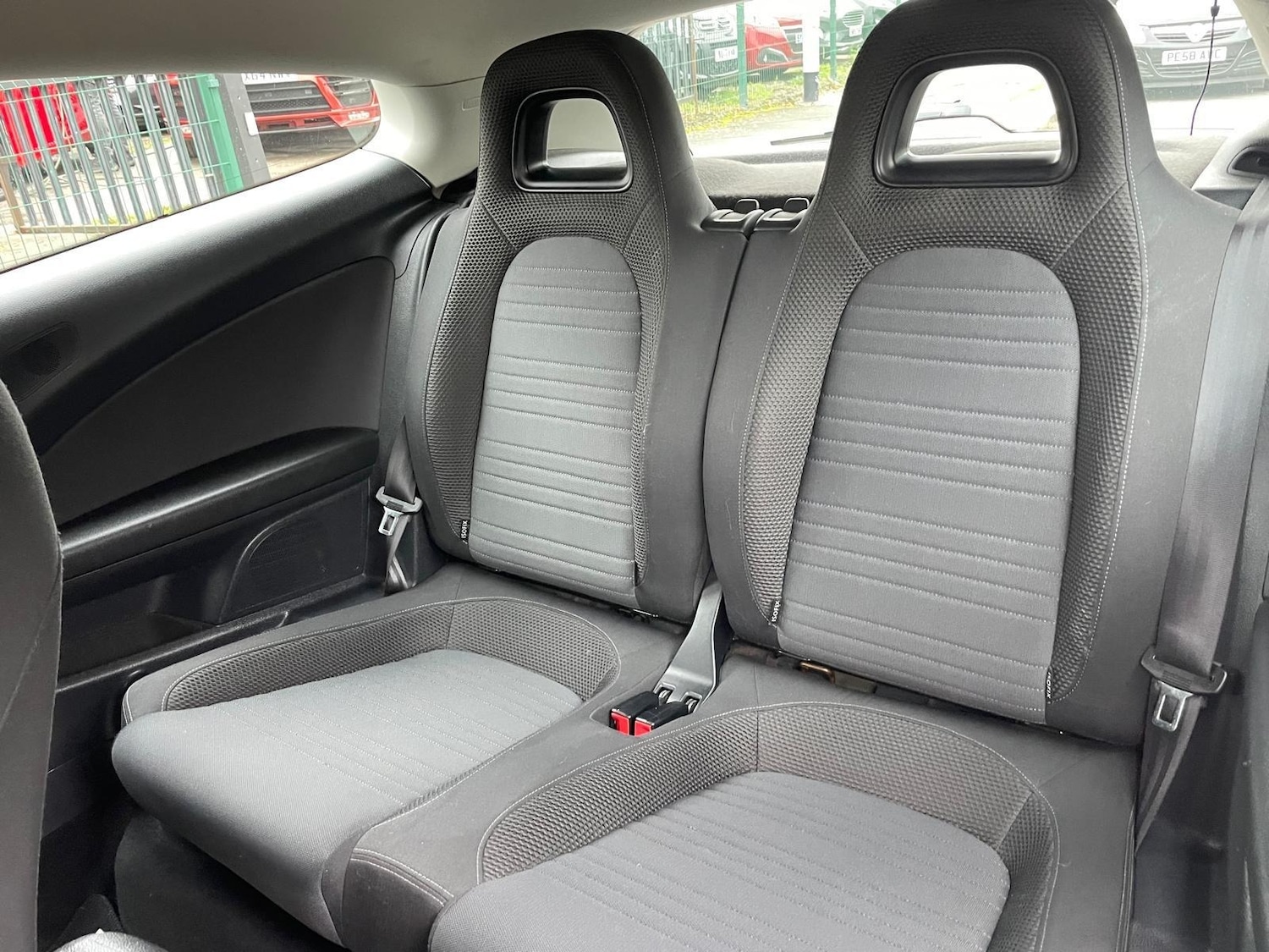 Used Volkswagen Scirocco 2011 for sale - 76319757: Photo 9