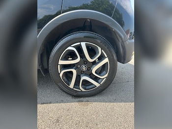 Used Renault Captur 2018 for sale - 79024134: Photo