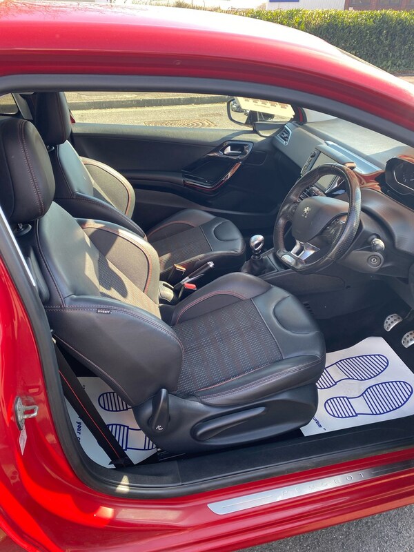 Used Peugeot 208 2015 for sale - 74073095: Photo 15