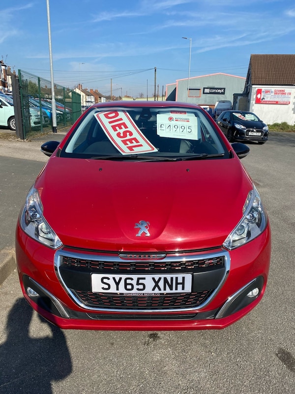 Used Peugeot 208 2015 for sale - 74073095: Photo 2