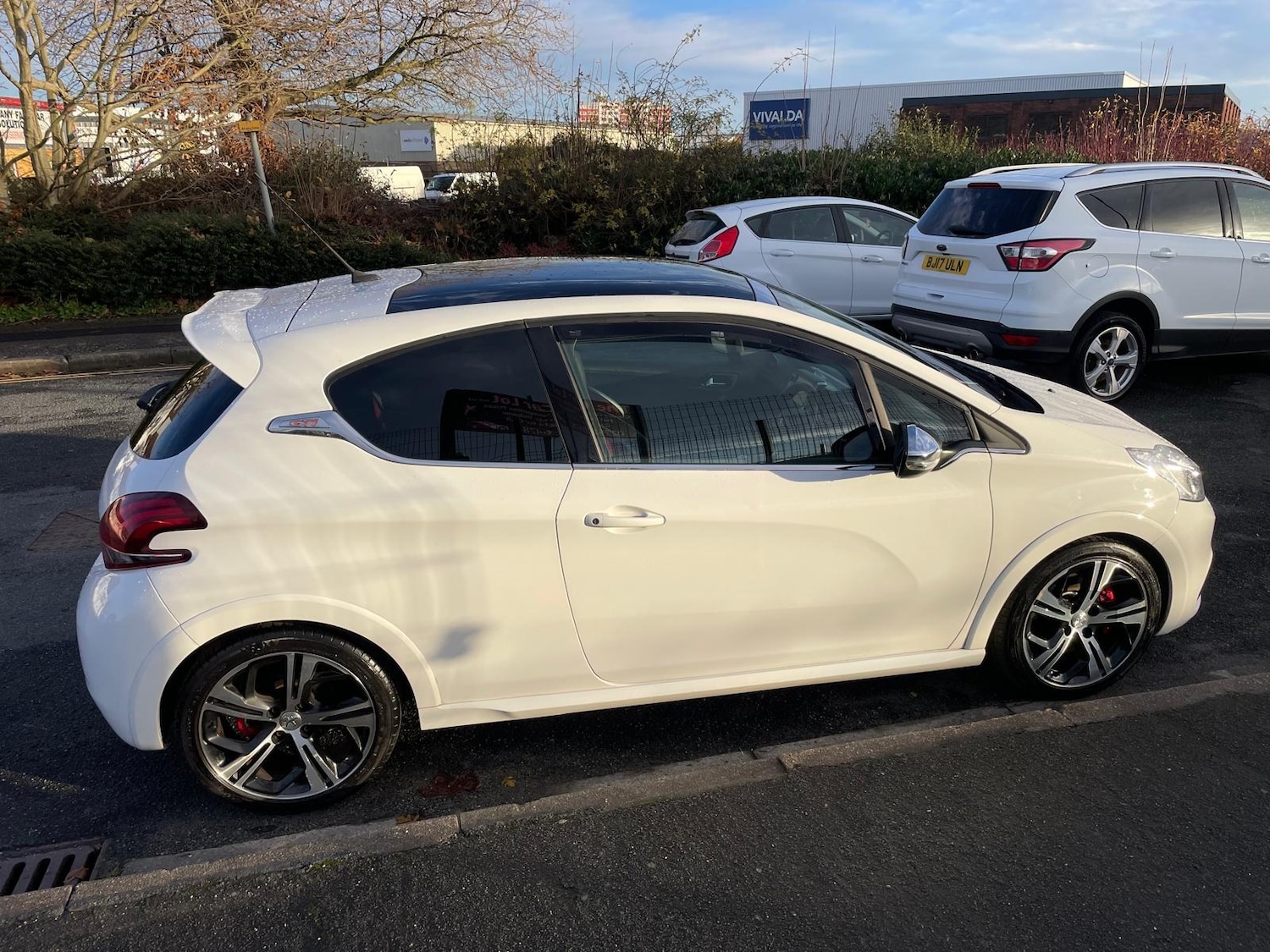 Used Peugeot 208 2017 for sale - 76935493: Photo 12