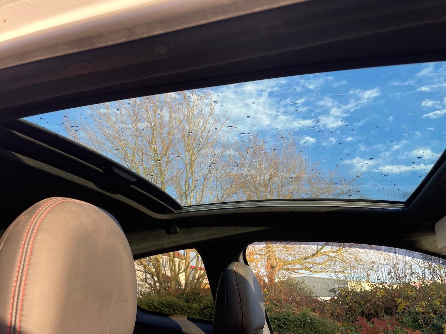 Used Peugeot 208 2017 for sale - 76935493: Photo 16