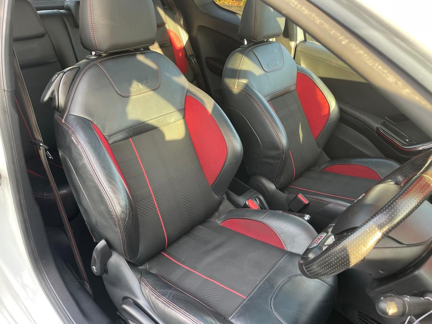 Used Peugeot 208 2017 for sale - 76935493: Photo 19