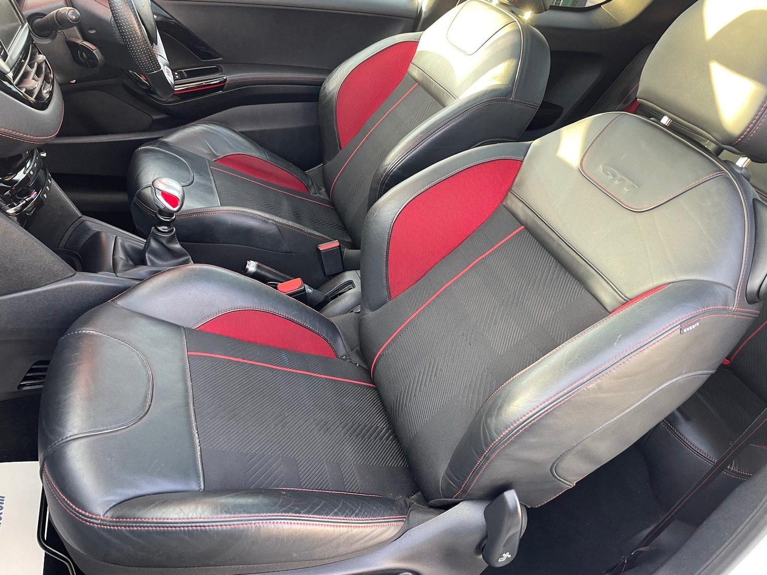 Used Peugeot 208 2017 for sale - 76935493: Photo 24