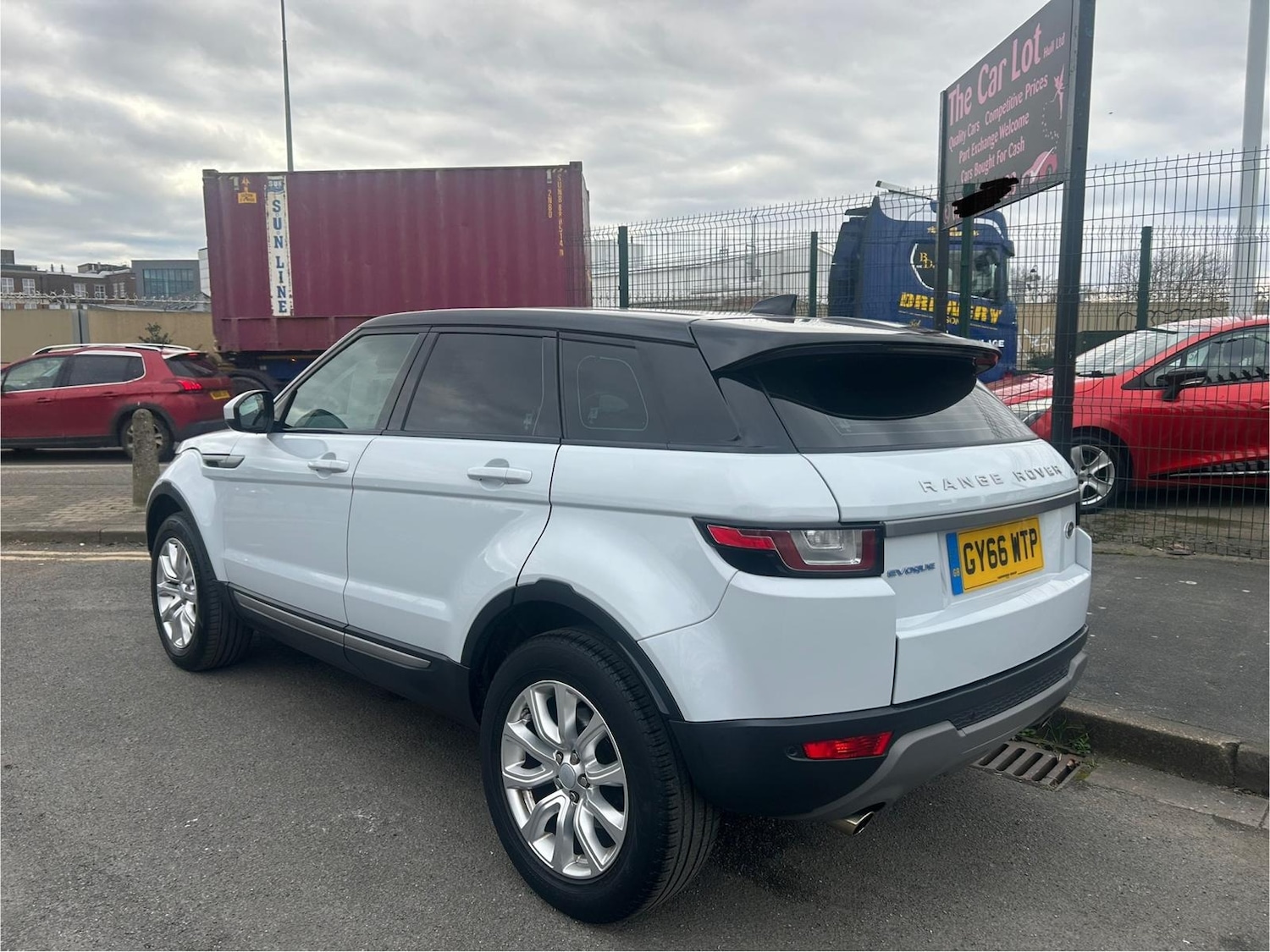 Used Land Rover Range Rover Evoque 2016 for sale - 77819979: Photo 9