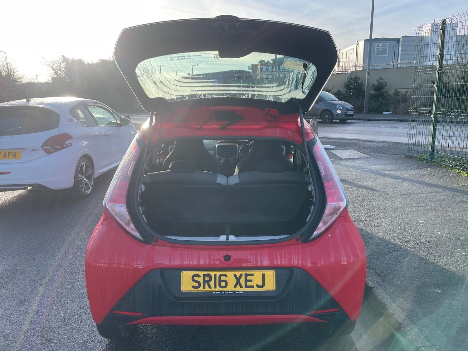 Used Toyota AYGO 2016 for sale - 76950929: Photo 22