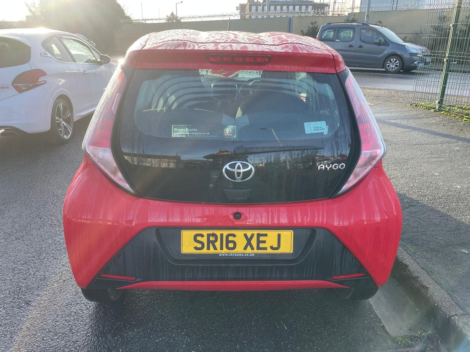 Used Toyota AYGO 2016 for sale - 76950929: Photo 4