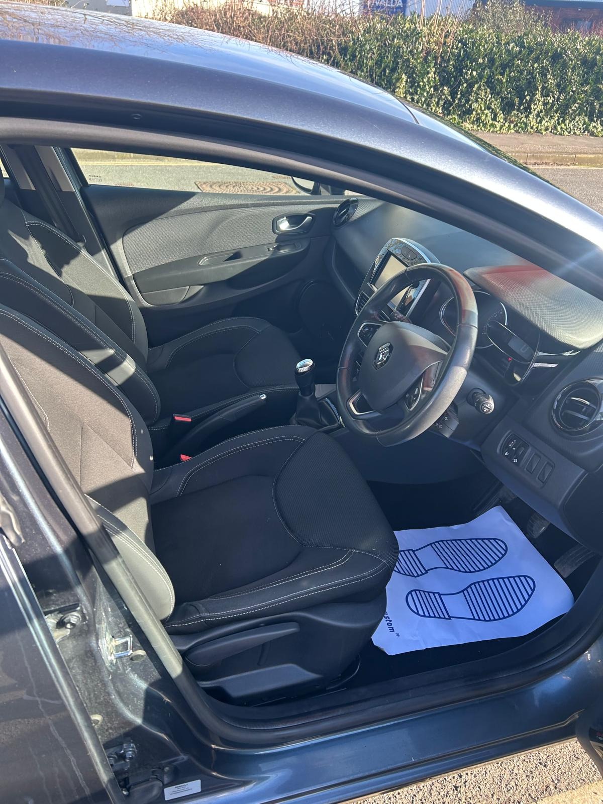 Used Renault Clio 2017 for sale - 77743524: Photo 15