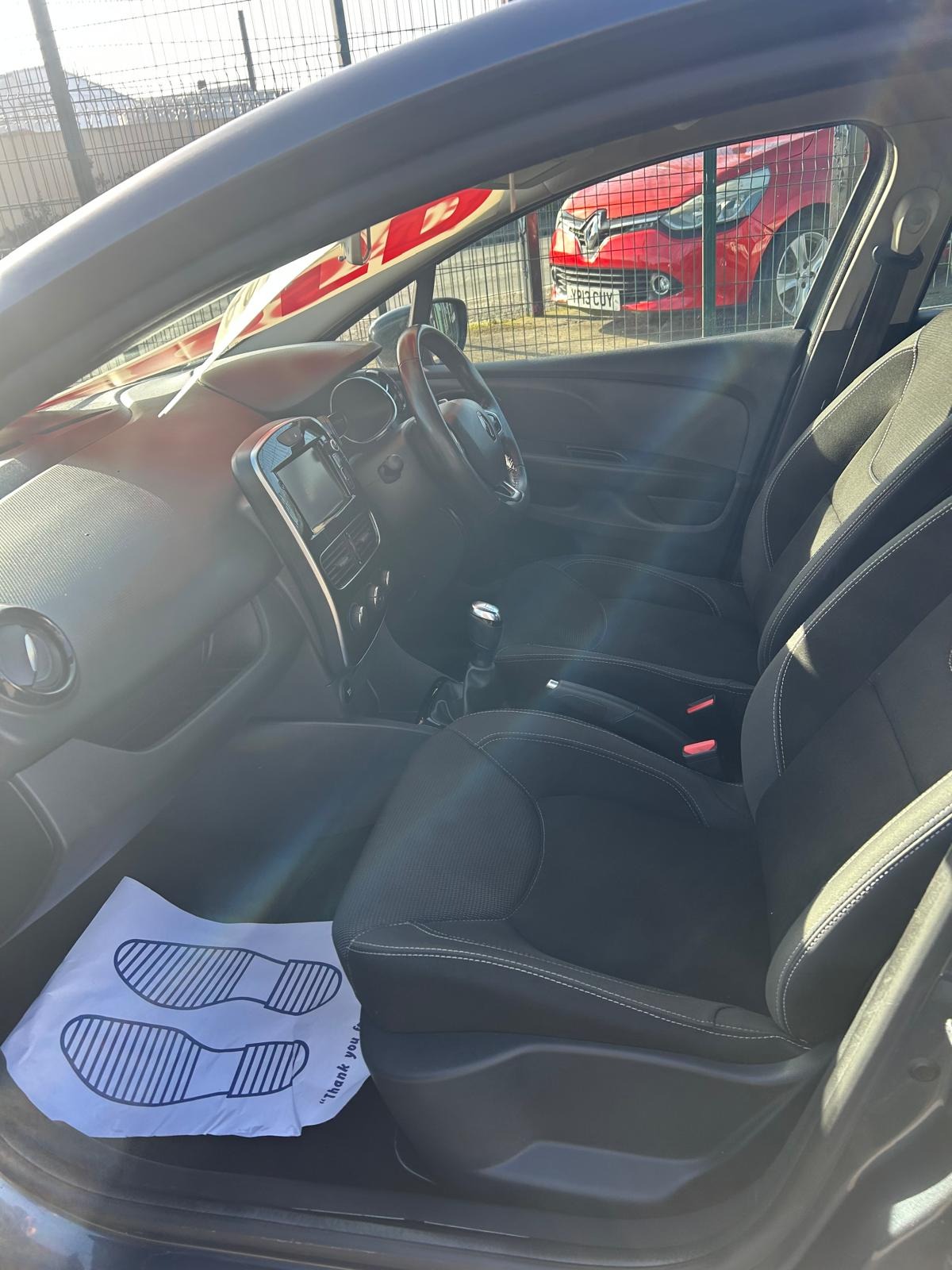 Used Renault Clio 2017 for sale - 77743524: Photo 5