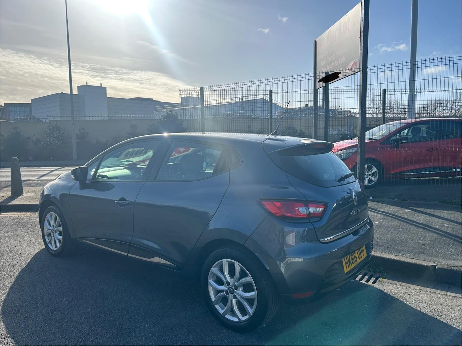 Used Renault Clio 2017 for sale - 77743524: Photo 9