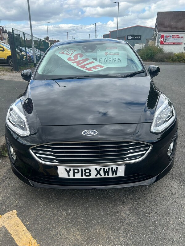 Used Ford Fiesta 2018 for sale - 75043571: Photo 2