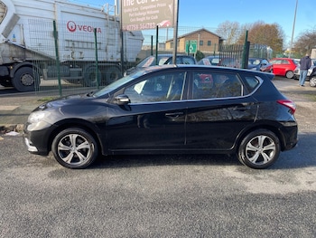 Used Nissan Pulsar 2016 for sale - 76565553: Photo