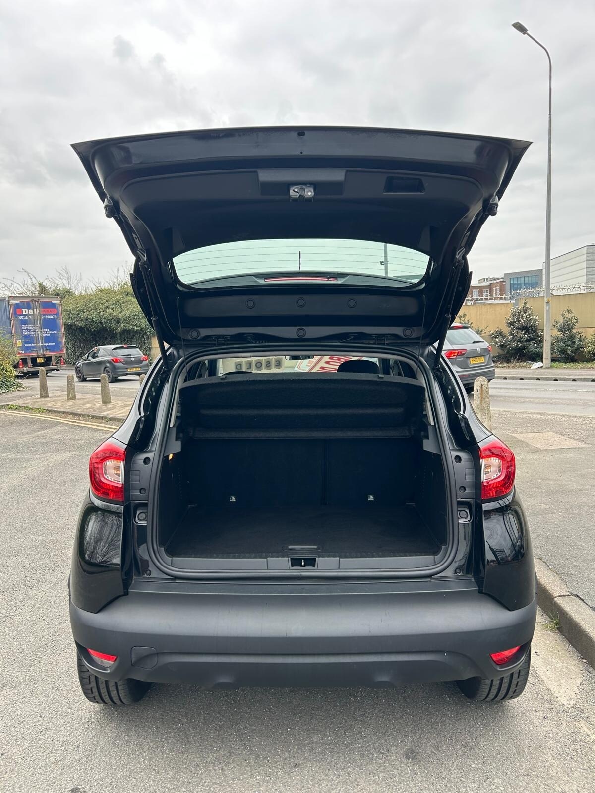 Used Renault Captur 2016 for sale - 78106236: Photo 11