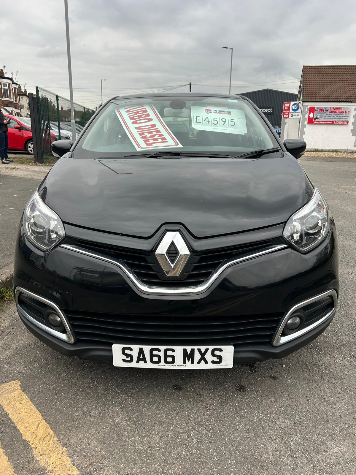 Used Renault Captur 2016 for sale - 78106236: Photo 2