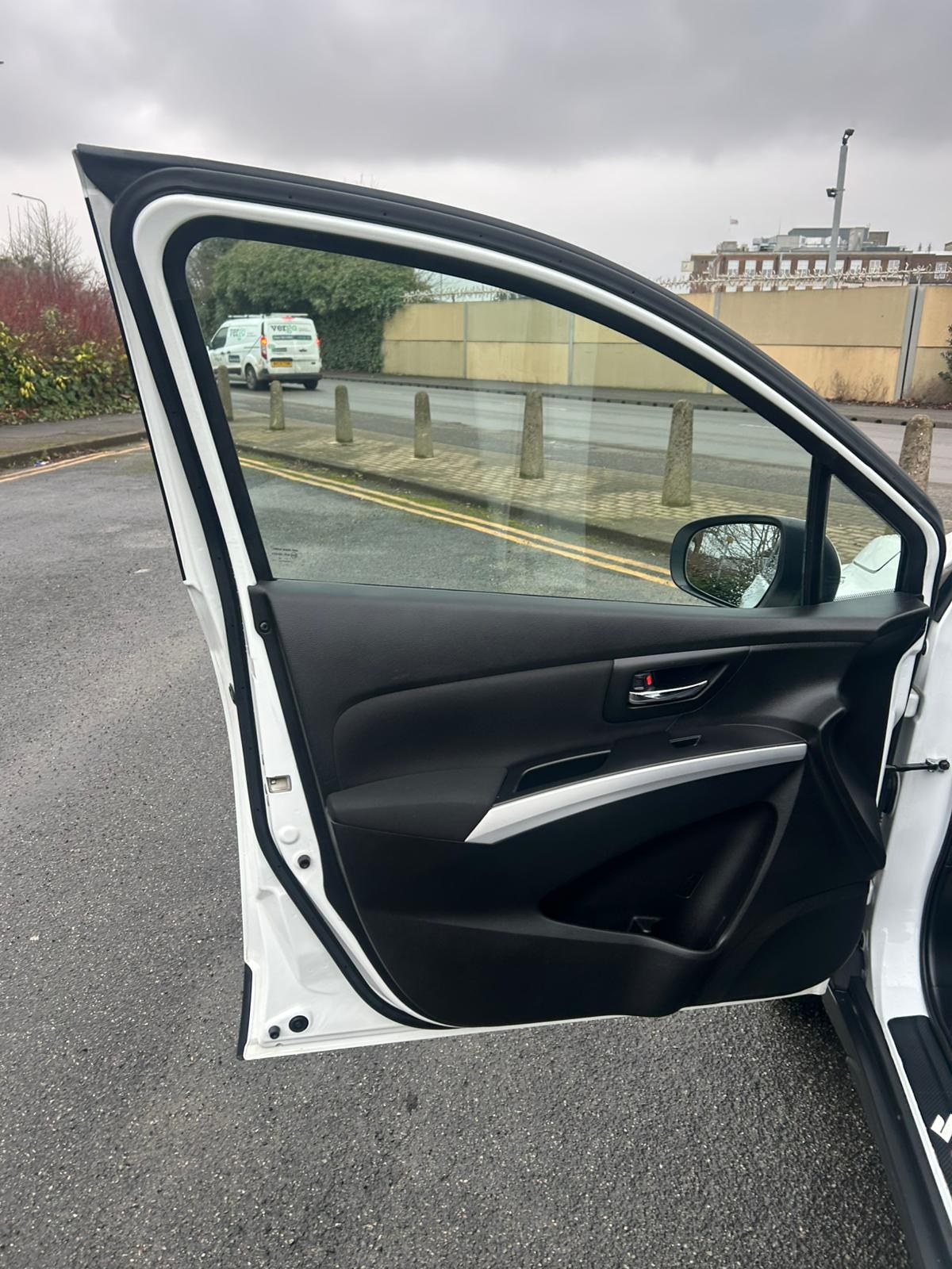 Used Suzuki SX4 S-Cross 2015 for sale - 77610133: Photo 6