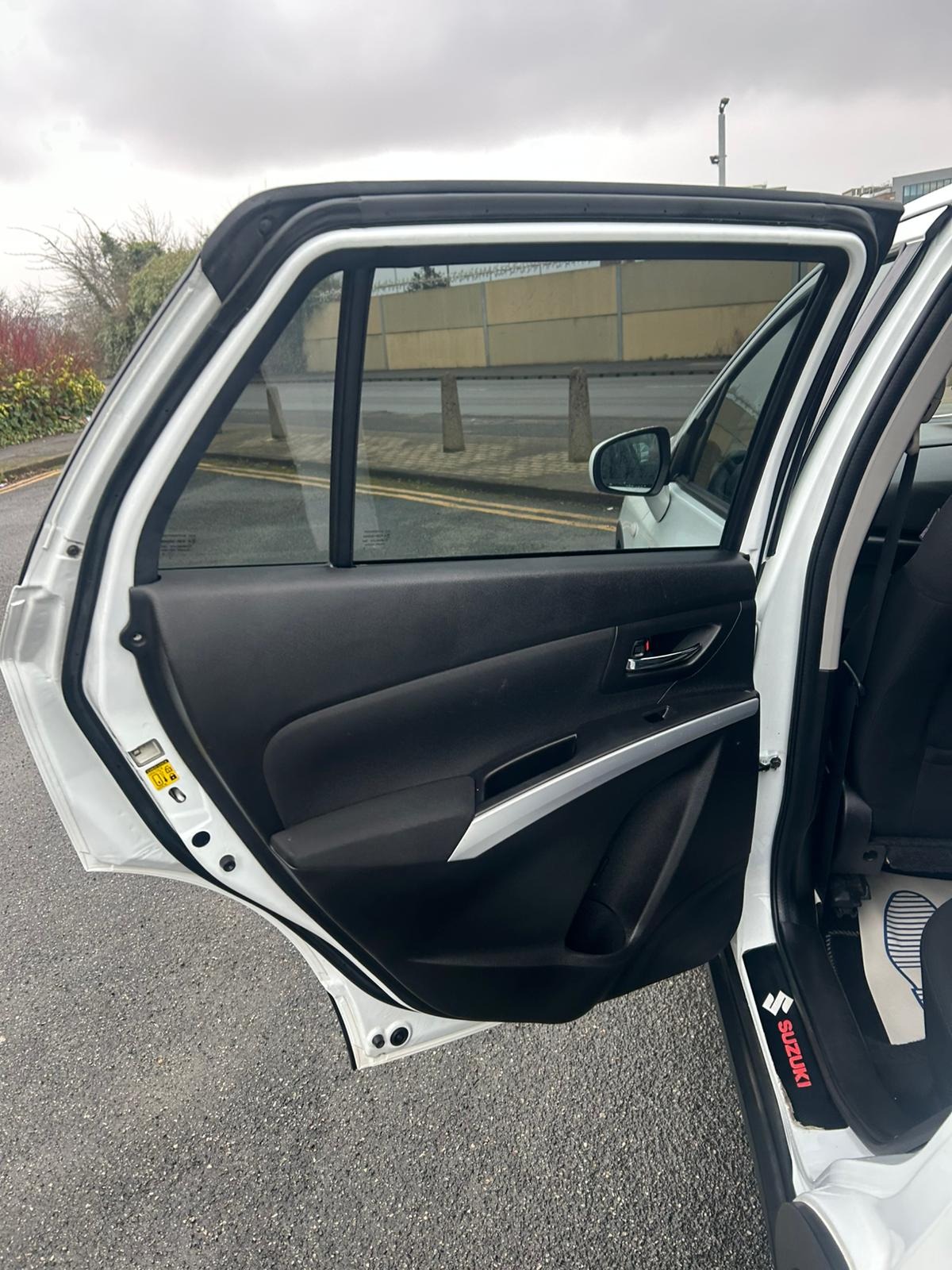 Used Suzuki SX4 S-Cross 2015 for sale - 77610133: Photo 8