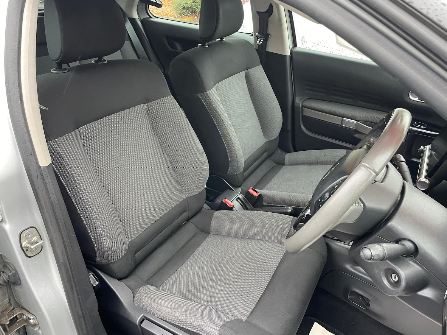 Used Citroen C4 Cactus 2016 for sale - 76375427: Photo 27