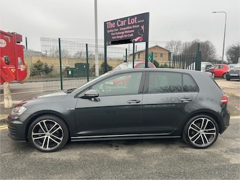 Used Volkswagen Golf 2015 for sale - 77446324: Photo
