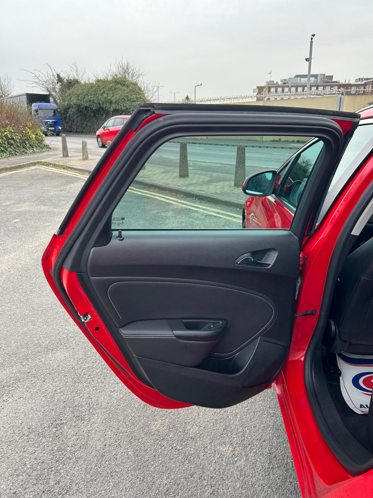 Used Vauxhall Astra 2014 for sale - 77997307: Photo 8